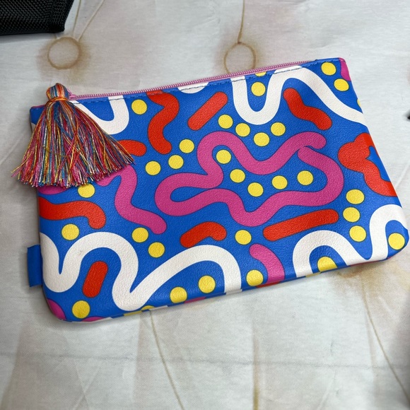 Tumi 8pc Bundle - Picture 5 of 10